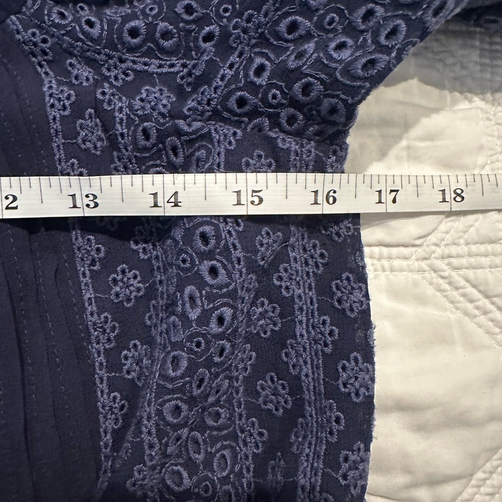 Alice + Olivia Pammy Eyelet Navy Blue - Picture 6 of 9